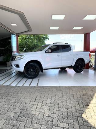 NISSAN FRONTIER 2.3 16V TURBO DIESEL XE CD 4X4 AUTOMÁTICO